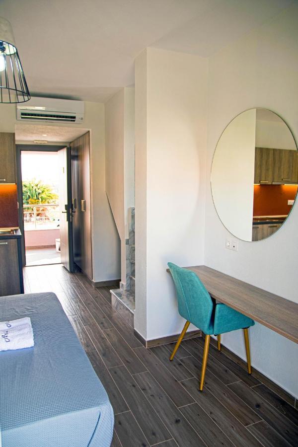 Aelia Luxury Apartments Nikiti  Ngoại thất bức ảnh
